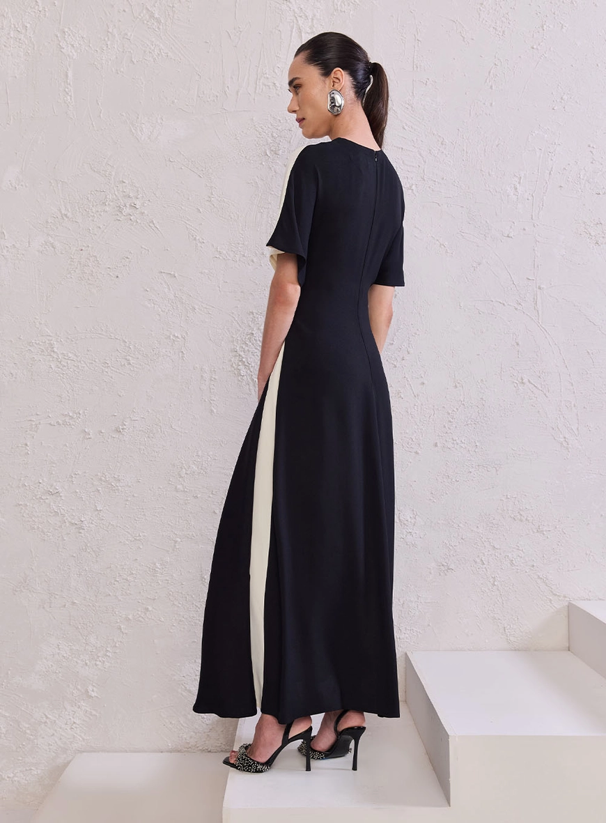 Vestido Bicolor Essence