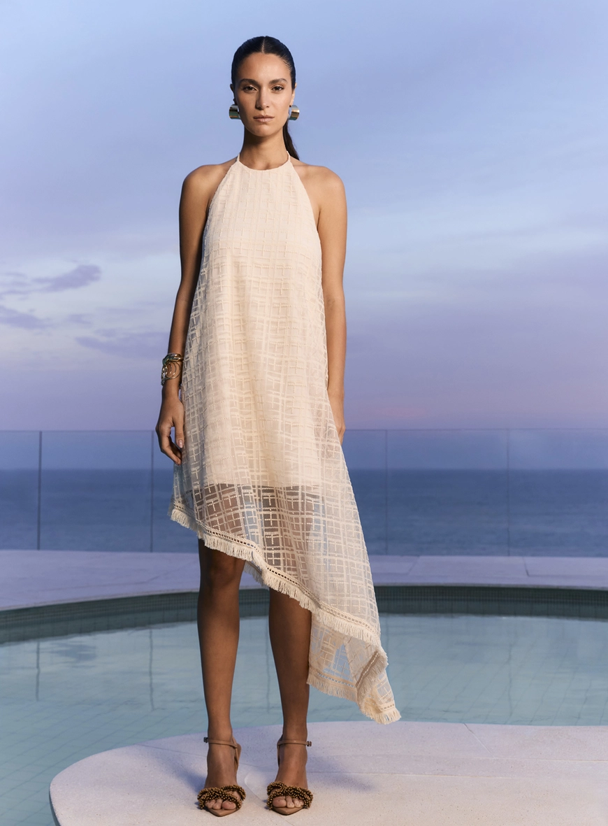 Vestido Assimétrico Tule Bordado