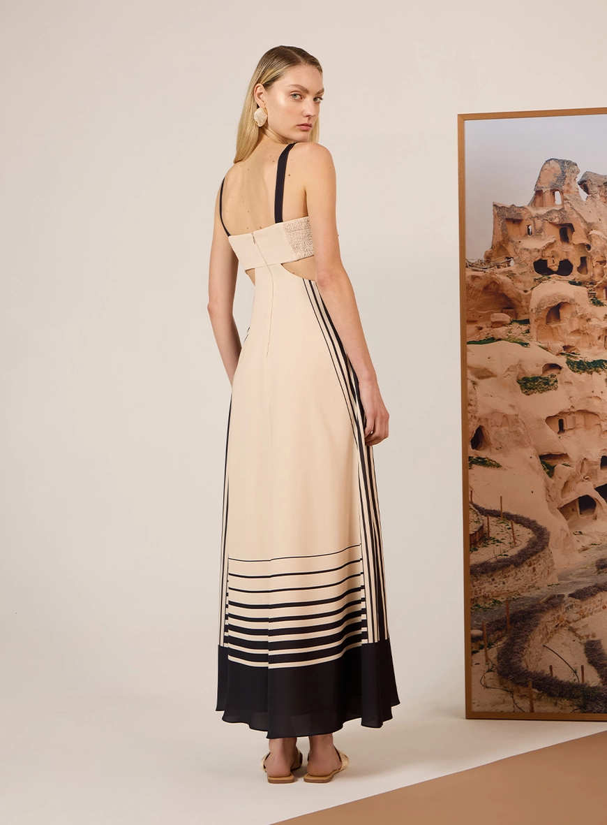 Vestido Longo Vazado Estampa Stripe