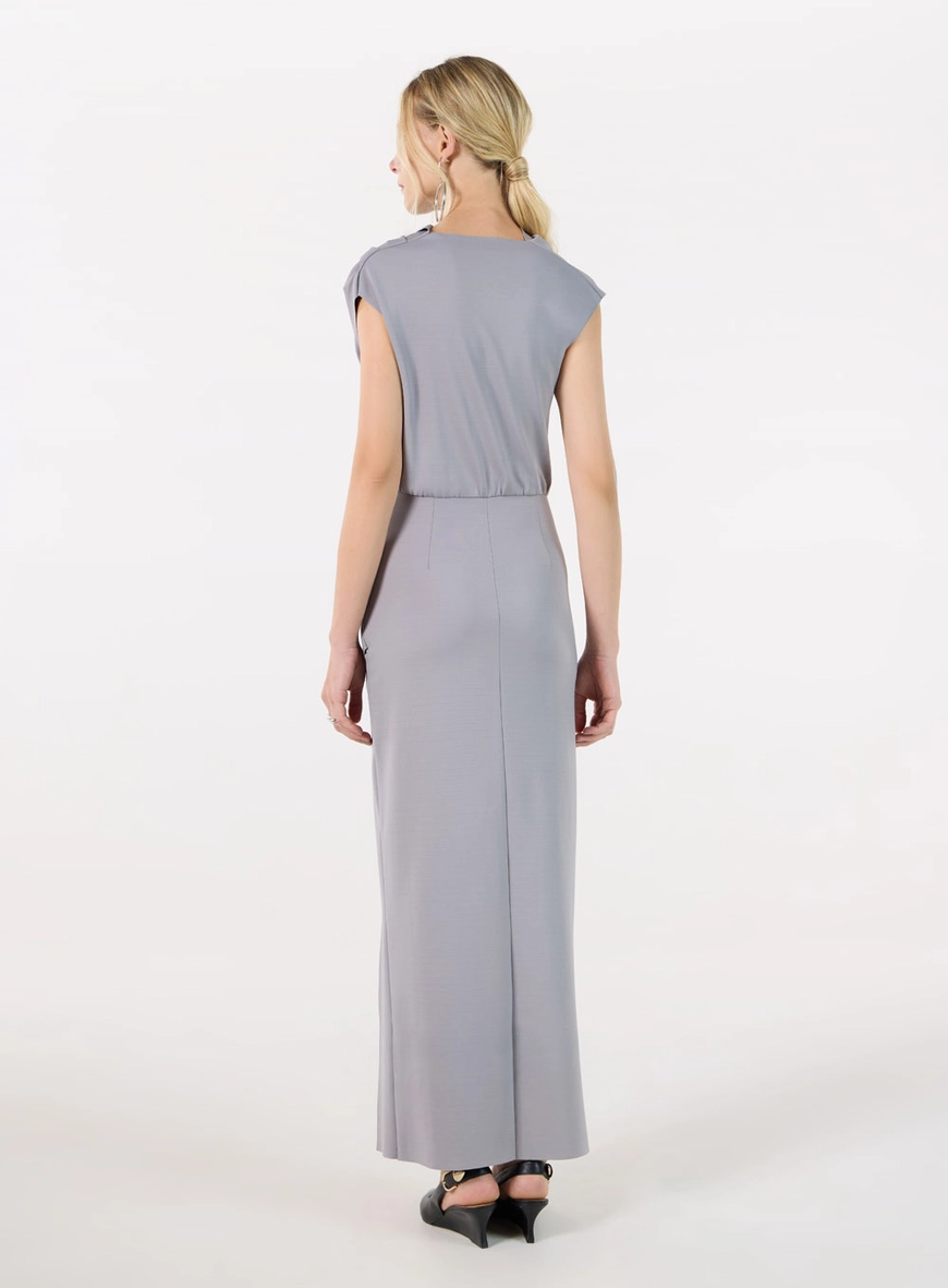 Vestido Midi Degagê Essence