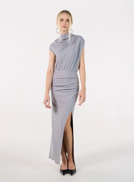 Vestido Midi Degagê Essence