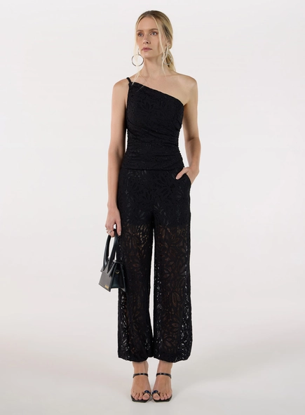 Conjunto Blusa E Calça Em Renda