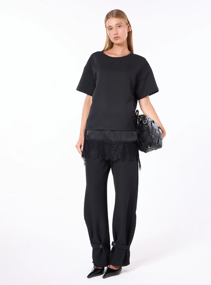 Blusa Detalhe Renda - Preto