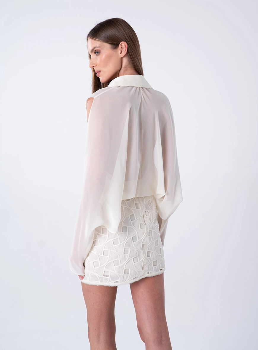 Saia Curta Detalhe Chiffon Bordado - Off Shell