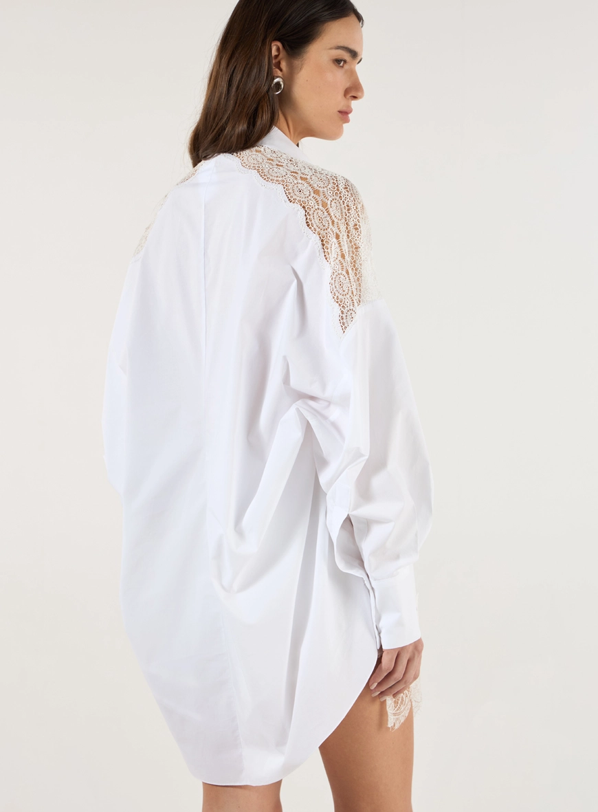 Camisa Over Detalhe Renda - Off White