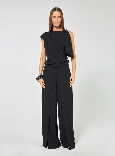 Conjunto Crepe Blusa Assimétrica E Calça - Preto