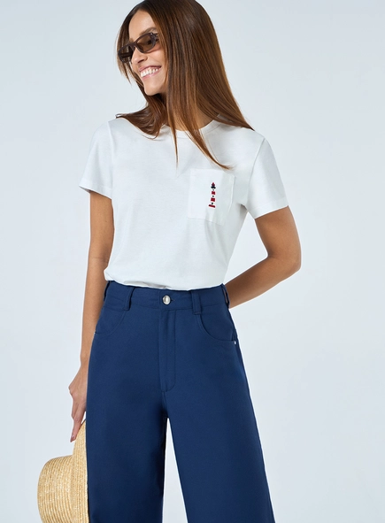 T-shirt Malha Detalhe Bolso - Off White