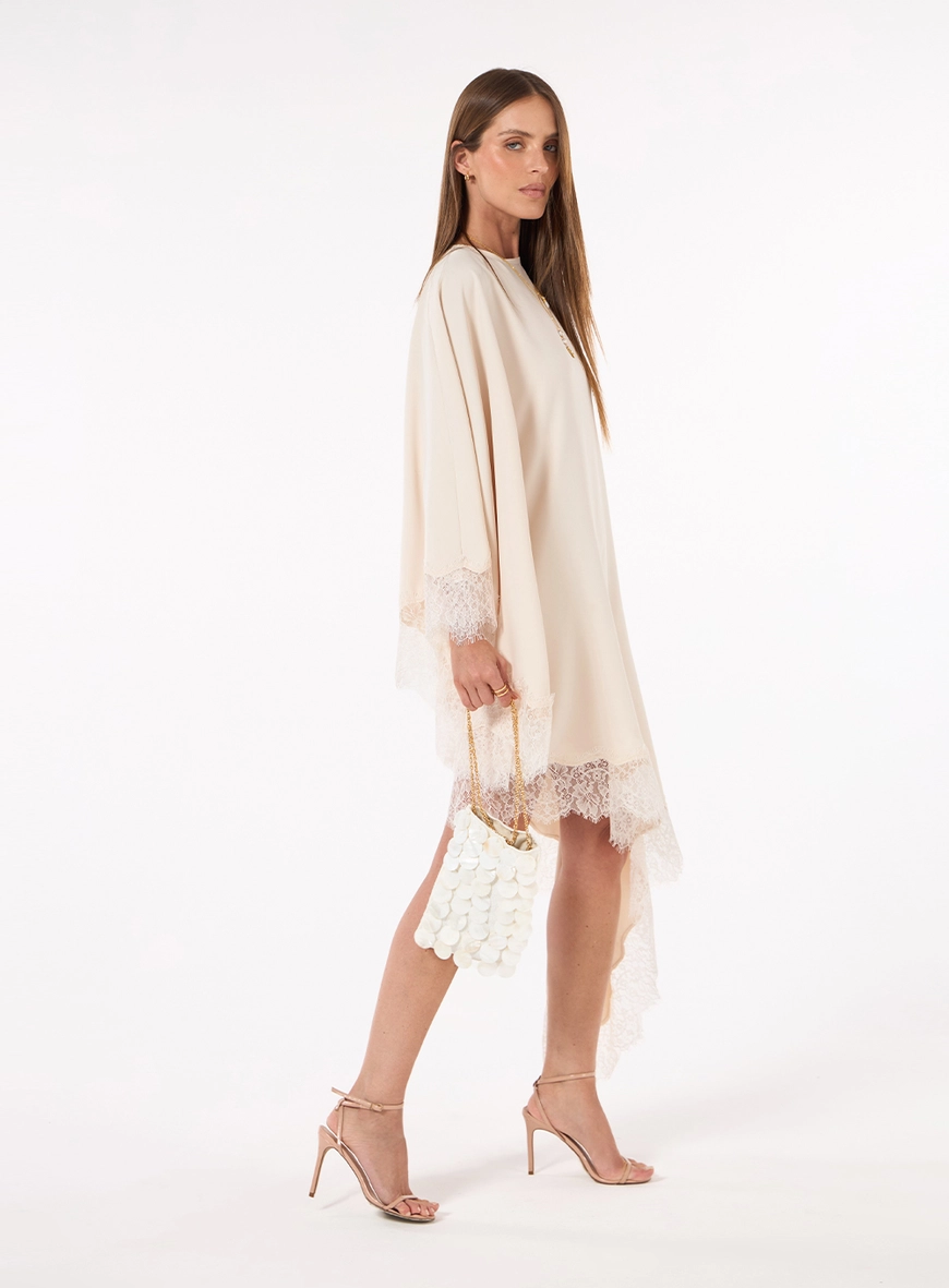 Vestido Curto Crepe Manga Única - Bege