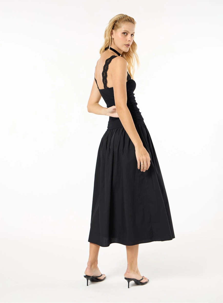 Vestido Midi Evasê
